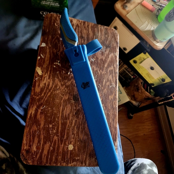 Cuda 7 In Freshwater Fillet Knife W/ Sheath UIC - Picture 2 of 12